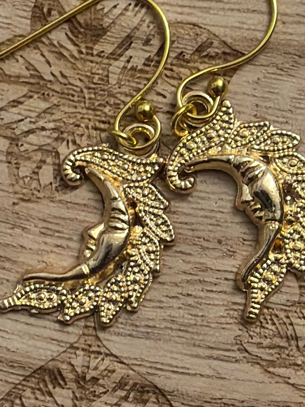Gold Moon Face Dangle Earrings for Women - Elegant Celestial Design